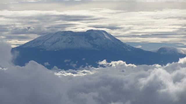 kilimanjaro-279998_640